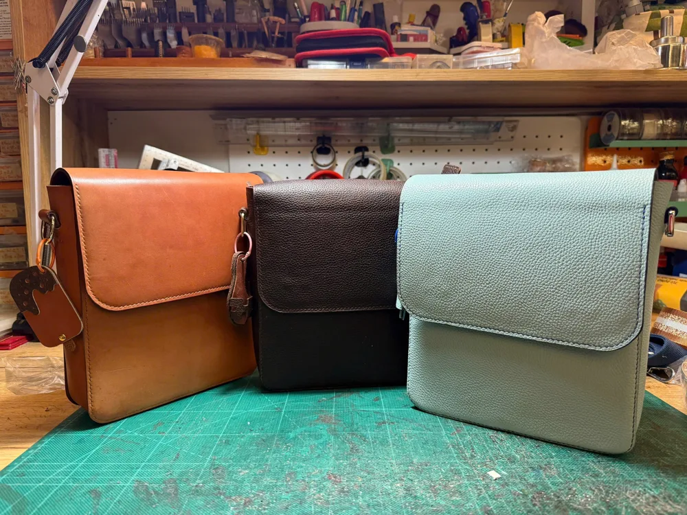 Crossbody bag nắp gập