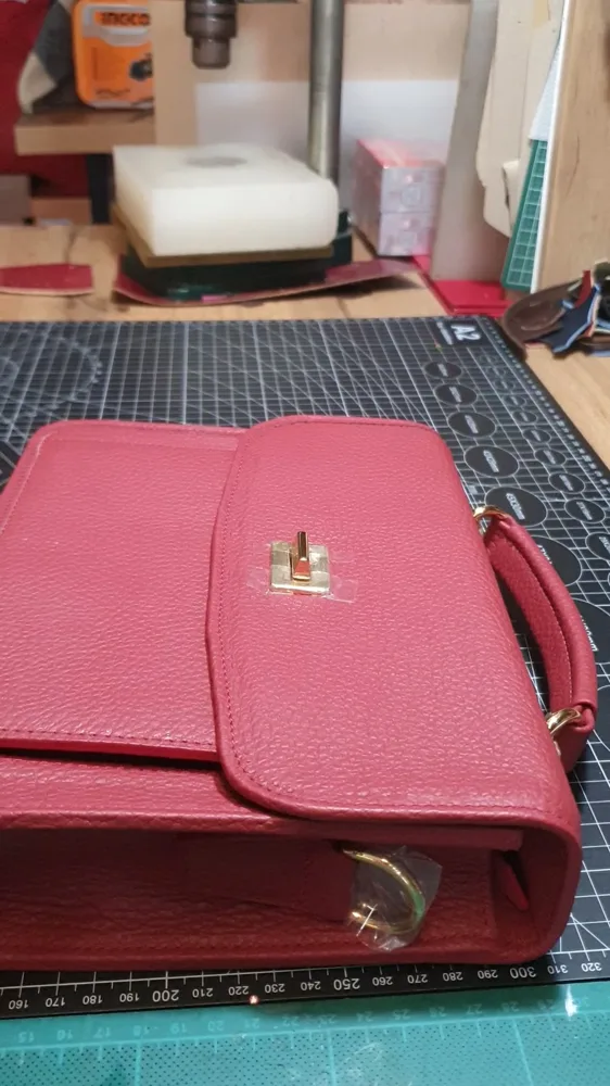 Túi xách da sần Burgundy ảnh 2